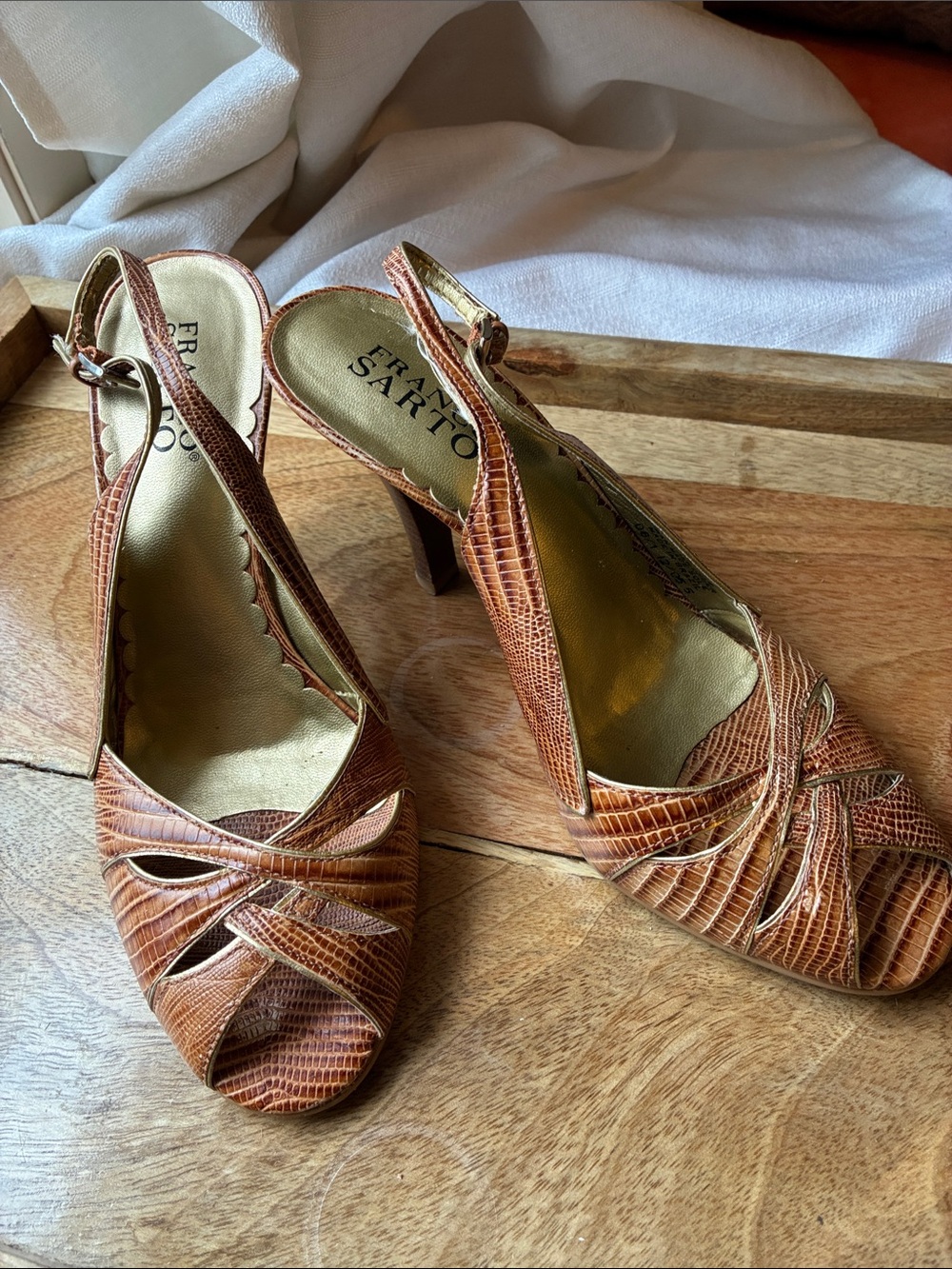 Franco Sarto- Vintage Leather Tan/Brown Textured Slingback Peep-Toe Heels
